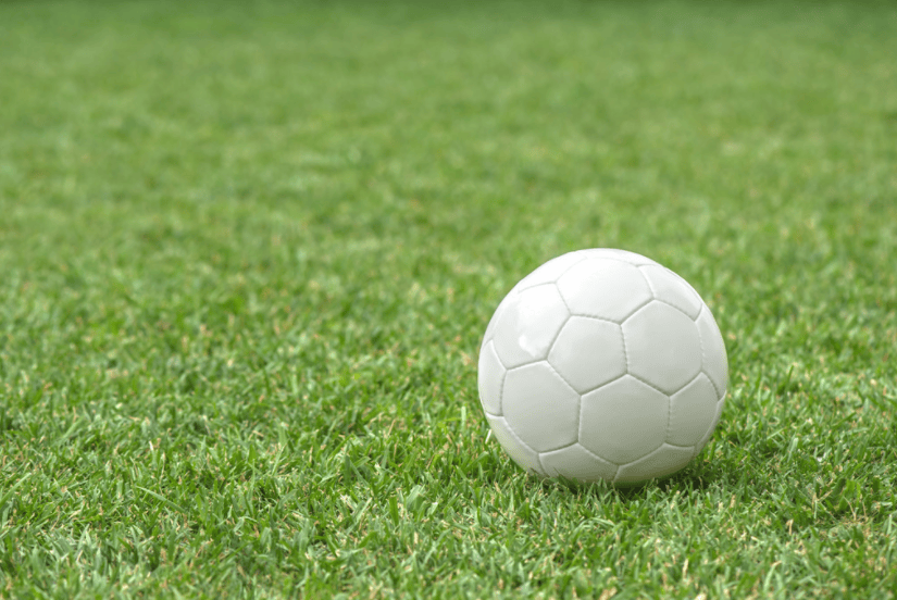 绿茵直播：足球赛事免费看！绿茵直播APP让你随时补看绝杀时刻！