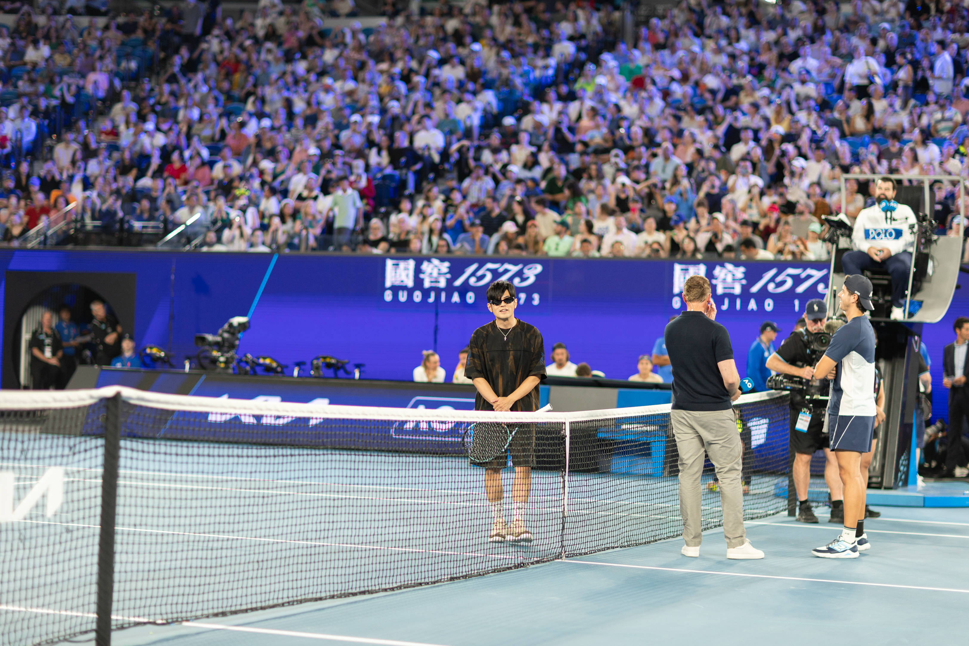 （体育）网球——澳网：周杰伦参加“一球制胜”特别赛